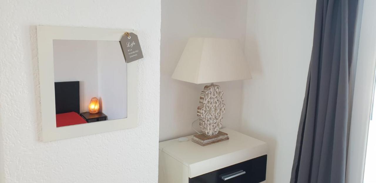 Lake Getaway Apartment With Private Entrance, Right On The Lake Constance Cycle Path, Barbecue Area, Free Wifi, Netflix And Free Bikes Salmsach Exterior photo